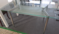 Glas-Esstisch mit Ablage unterhalb, 80x140cm, &euro; 40,00
